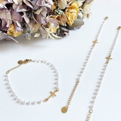 6 pulseras con cruz dorada