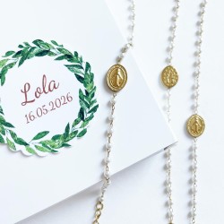 6 pulseras con virgen dorada