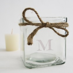 Vasito de cristal grabado con inicial para velas