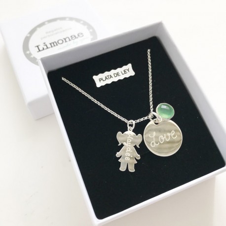 Collar con siluetas de plata para mamás