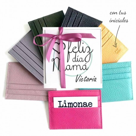 Regalos dia de la madre. Tarjeteros personalizados con iniciales