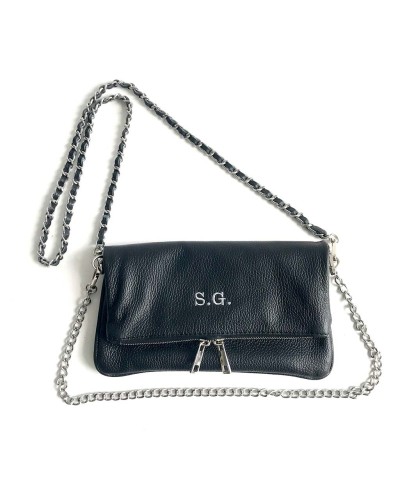 Bolso con dos cadenas e iniciales
