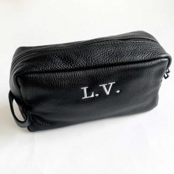 Neceser de piel para hombre personalizado