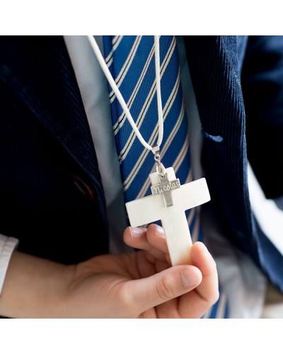 Cruz de nacar con cruz de plata