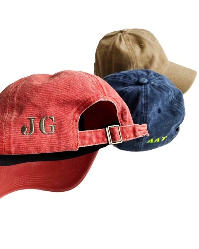 Gorras personalizadas con iniciales bordadas