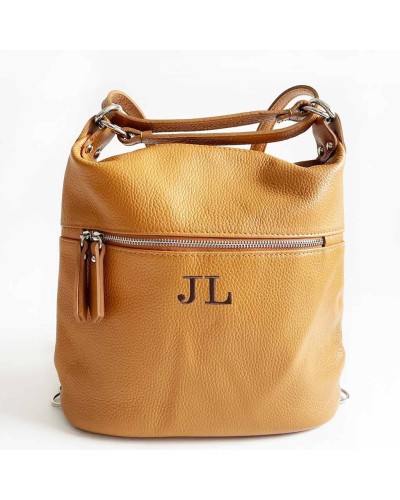 Bolso mochila de piel con iniciales
