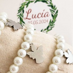 Pulseras de perlas con medalla y angel para invitados