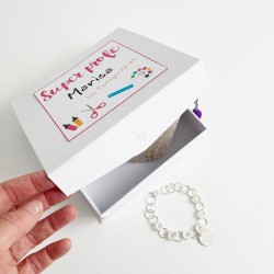 Regalo original pulsera de plata grabada a mano