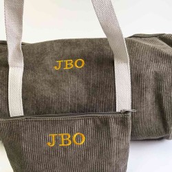 Bolsa hombre roja con iniciales o nombre bordado