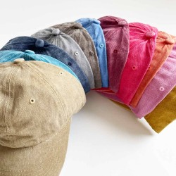 Gorras personalizadas con iniciales bordadas