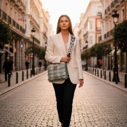 Bolso de nylon bordado con iniciales