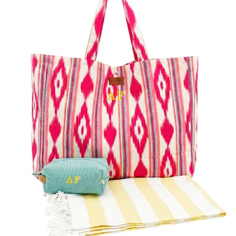Bolso de Playa Ikat Rosa Personalizado con Iniciales.